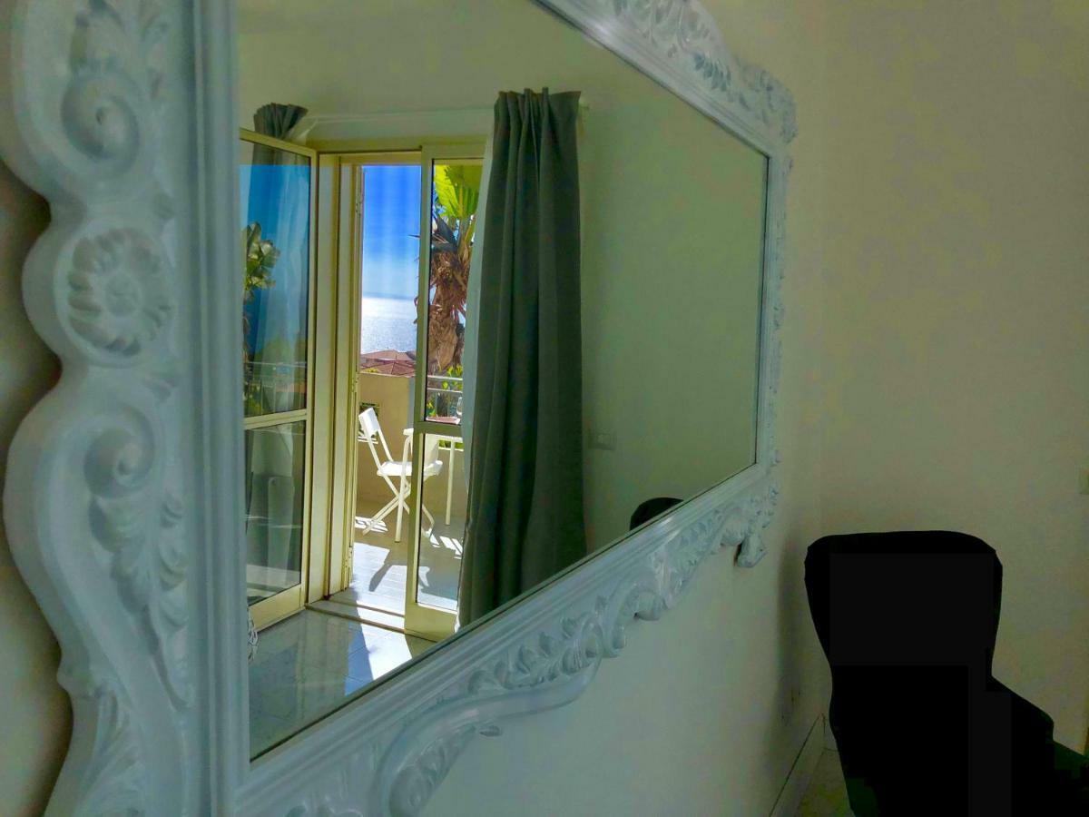Villa Lattea Aci Trezza Exterior photo